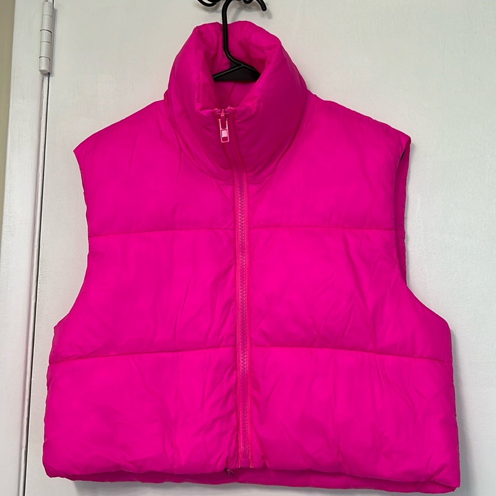 Puffy Cropped Vest